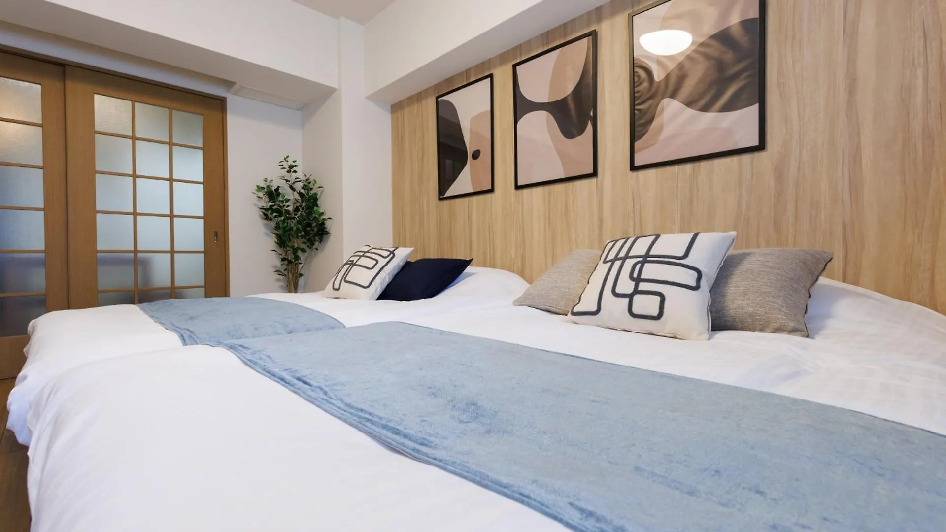 Appartamento Shippo Town Hotel Nishiohashi-Eki Osaka Giappone